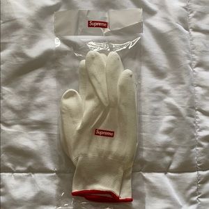 Supreme Gloves